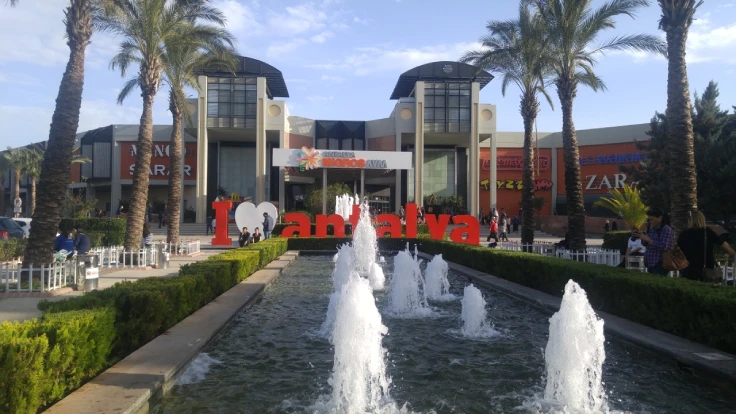مرکز خرید میگروس آنتالیا